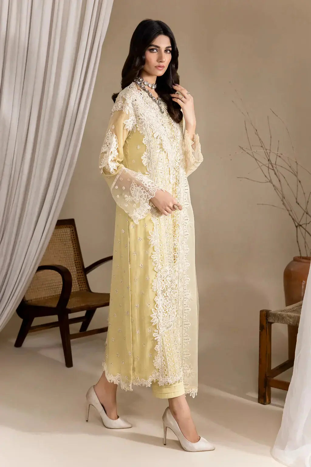 Iznik | Chinnon Chiffon | CC-23 DELILAH - Pakistani Designer Dress - by Iznik | Type: Formal - 100% Original at Saira Sultan