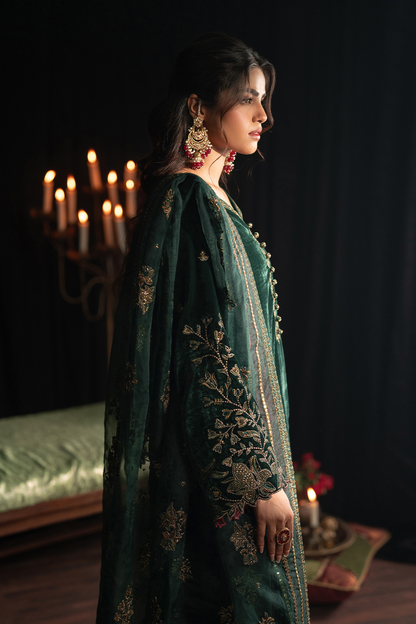 Iznik | Exclusive Velvet | IV-48 - Pakistani Designer Dress - by Iznik | Type: Formal - 100% Original at Saira Sultan