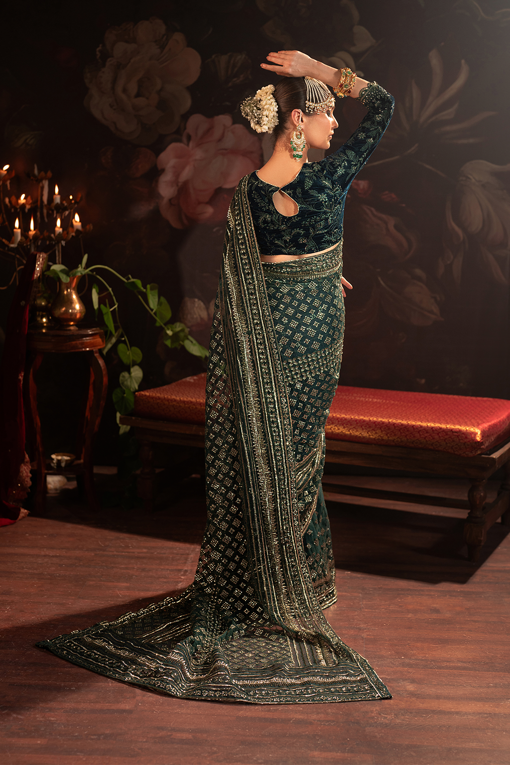 Iznik | Exclusive Velvet | IV-46 - Pakistani Designer Dress - by Iznik | Type: Ladies Clothes - 100% Original at Saira Sultan
