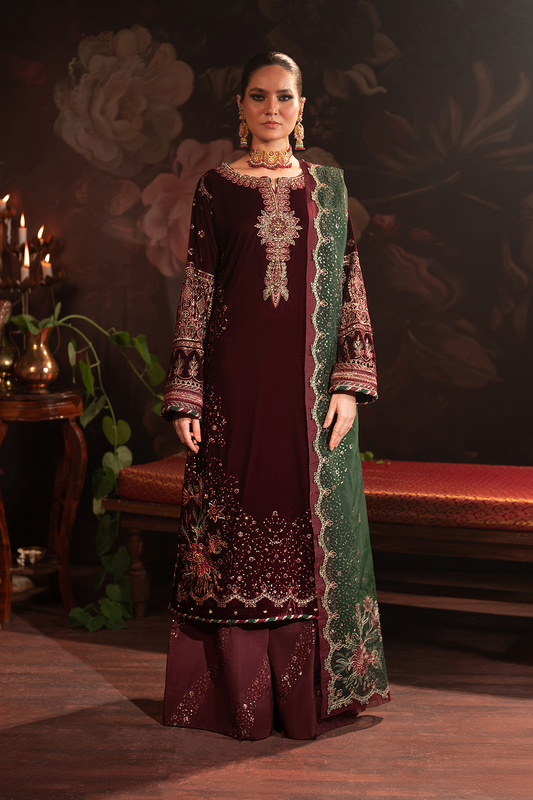 Iznik | Exclusive Velvet | IV-39 - Pakistani Designer Dress - by Iznik | Type: Ladies Clothes - 100% Original at Saira Sultan