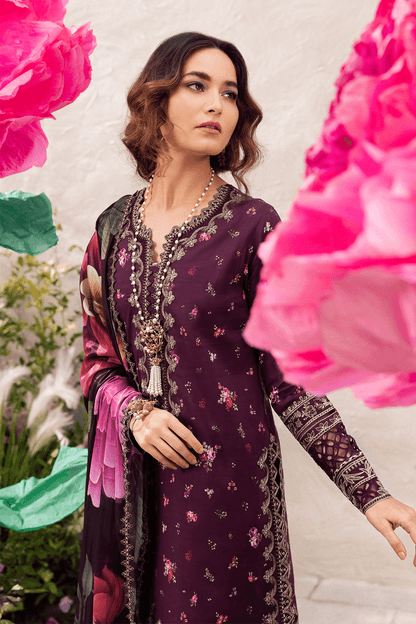 Iznik | Dahlia Embroidered Lawn | DL-06 - Pakistani Designer Dress - by Iznik | Type: Luxury - 100% Original at Saira Sultan
