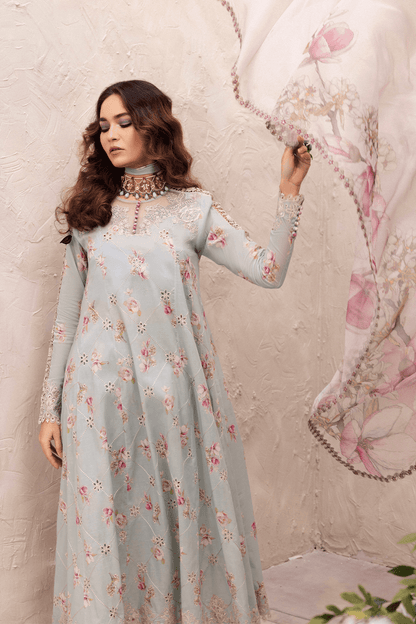 Iznik | Dahlia Embroidered Lawn | DL-10 - Pakistani Designer Dress - by Iznik | Type: Luxury - 100% Original at Saira Sultan