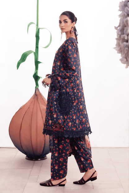 Iznik | Dahlia Embroidered Lawn | DL-07 - Pakistani Designer Dress - by Iznik | Type: Luxury - 100% Original at Saira Sultan