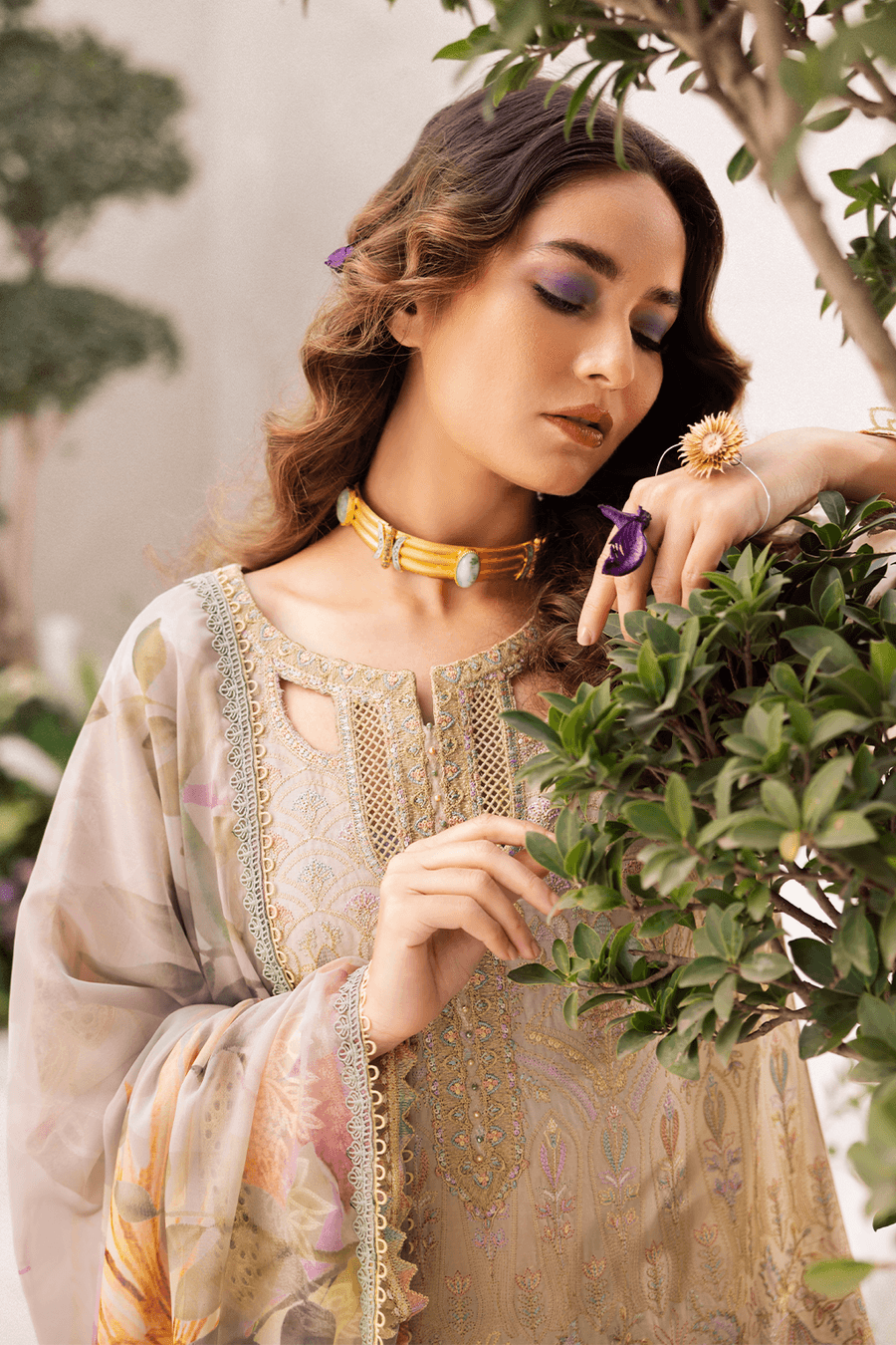 Iznik | Dahlia Embroidered Lawn | DL-03 - Pakistani Designer Dress - by Iznik | Type: Luxury - 100% Original at Saira Sultan