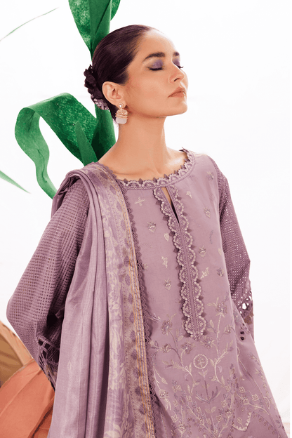 Iznik | Dahlia Embroidered Lawn | DL-04 - Pakistani Designer Dress - by Iznik | Type: Luxury - 100% Original at Saira Sultan