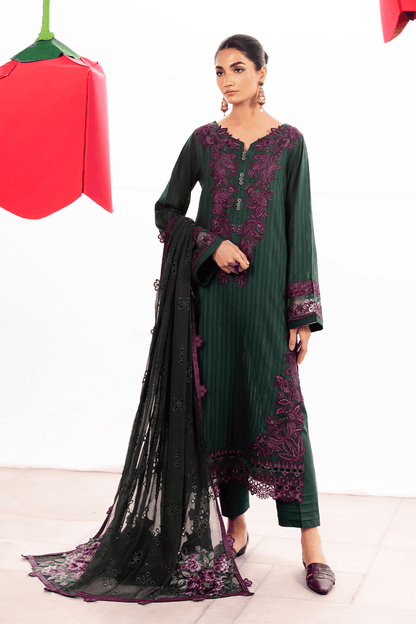 Iznik | Dahlia Embroidered Lawn | DL-02 - Pakistani Designer Dress - by Iznik | Type: Luxury - 100% Original at Saira Sultan