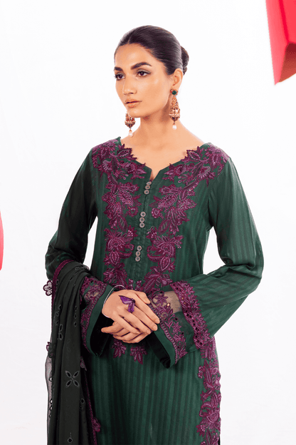 Iznik | Dahlia Embroidered Lawn | DL-02 - Pakistani Designer Dress - by Iznik | Type: Luxury - 100% Original at Saira Sultan