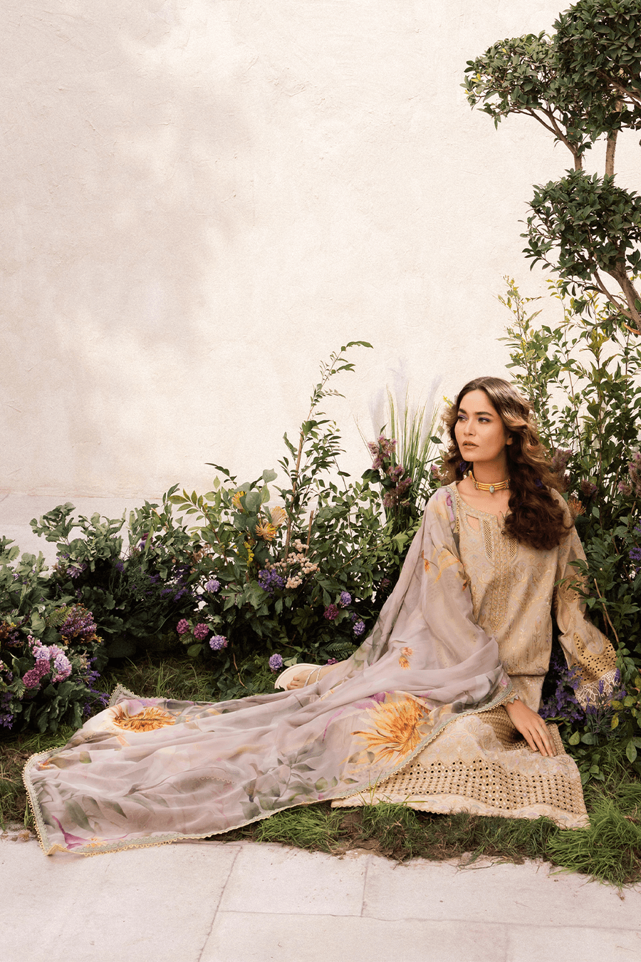 Iznik | Dahlia Embroidered Lawn | DL-03 - Pakistani Designer Dress - by Iznik | Type: Luxury - 100% Original at Saira Sultan