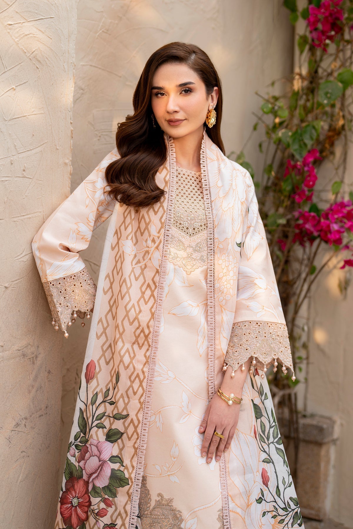Alizeh | Levana Lawn | Kaai M Pale Peach Lawn