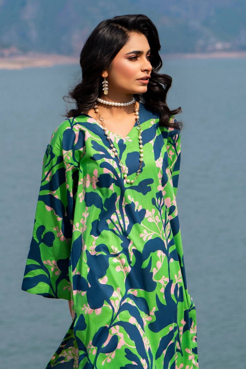 Ittehad | Embroidered Lawn | I-29 - Pakistani Designer Dress - by Ittehad | Type: Luxury - 100% Original at Saira Sultan