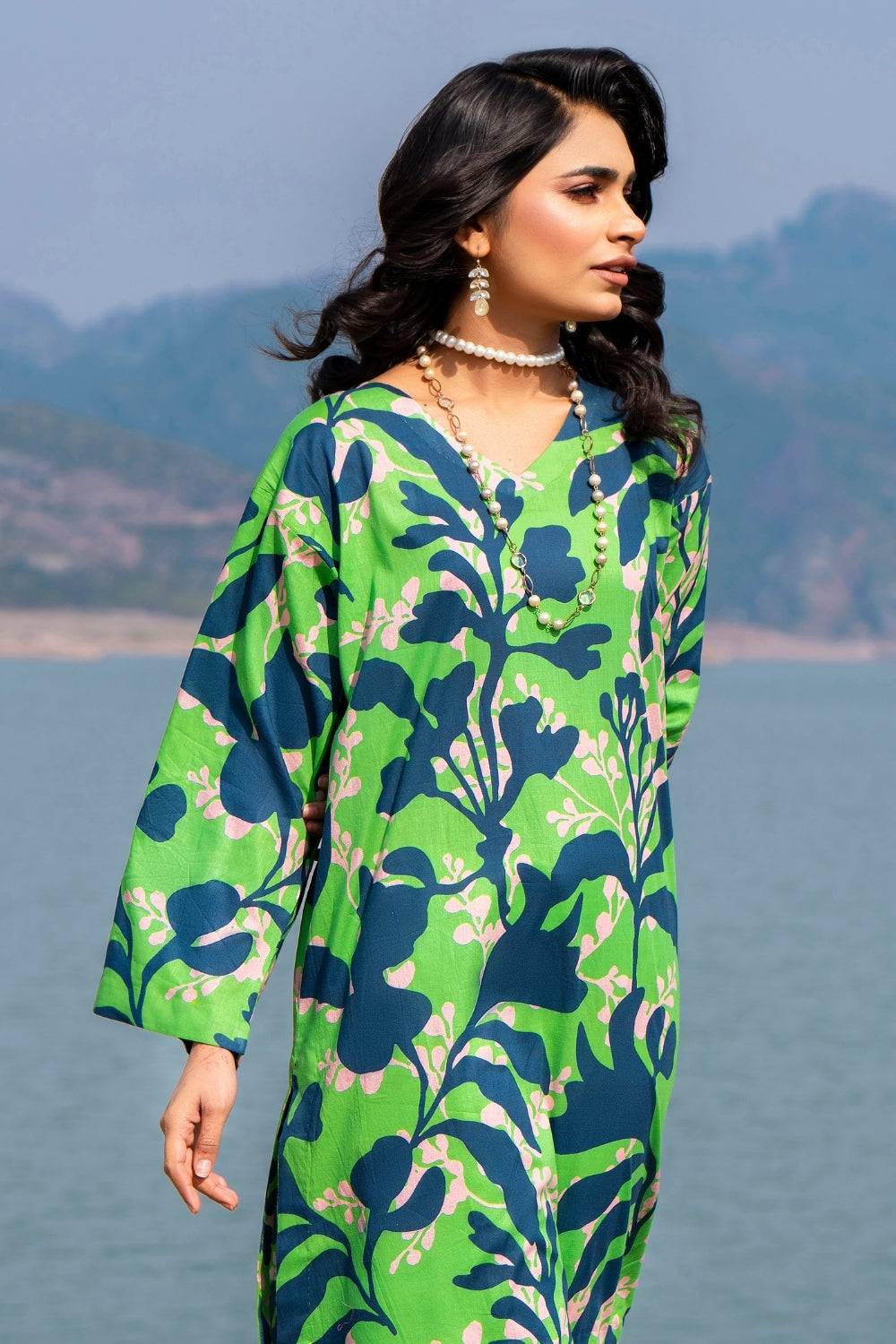 Ittehad | Embroidered Lawn | I-29 - Pakistani Designer Dress - by Ittehad | Type: Luxury - 100% Original at Saira Sultan