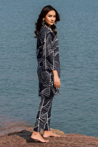 Ittehad | Embroidered Lawn | I-33 - Pakistani Designer Dress - by Ittehad | Type: Luxury - 100% Original at Saira Sultan