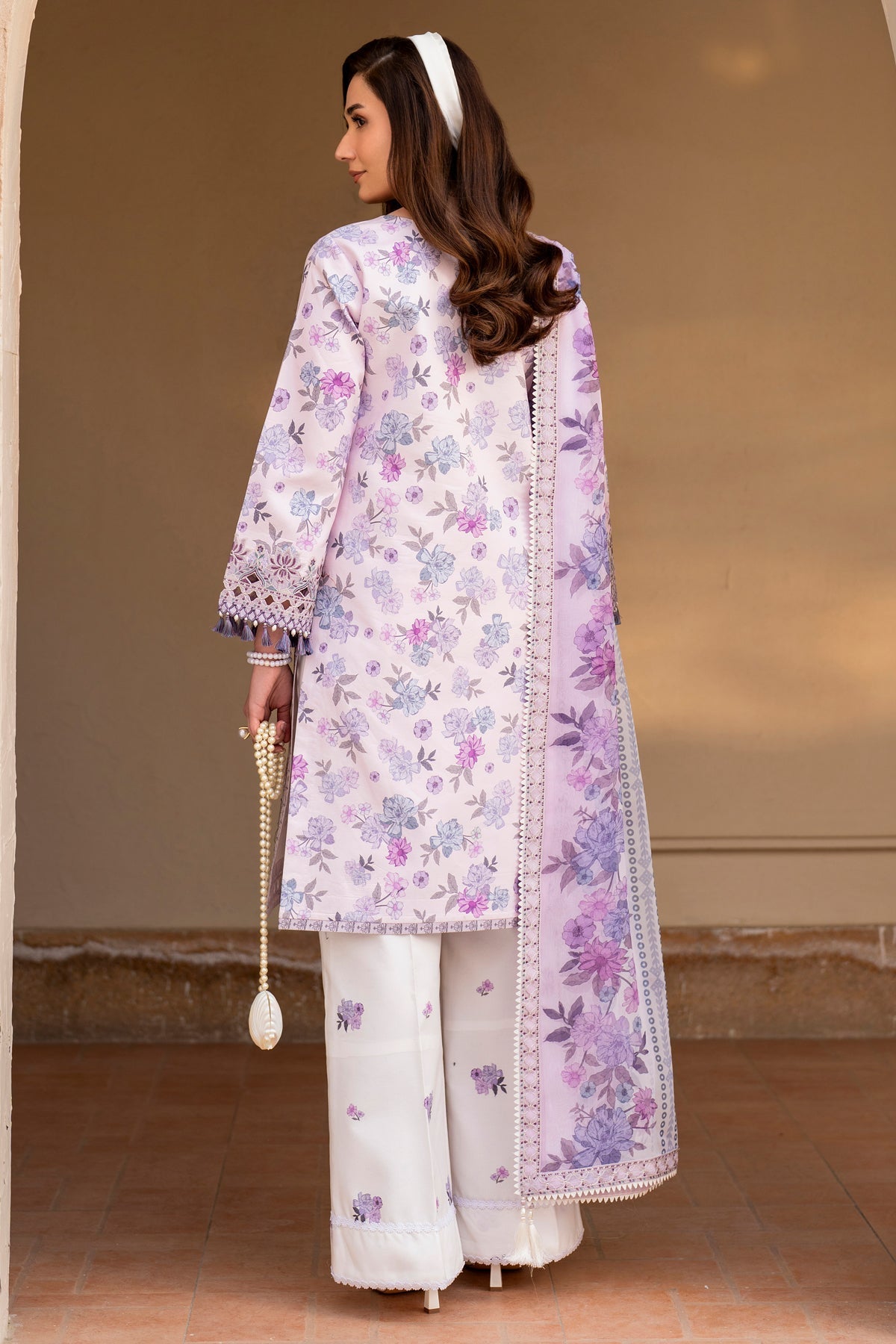 Alizeh | Levana Lawn | Lavy S Soft Lilac Lawn