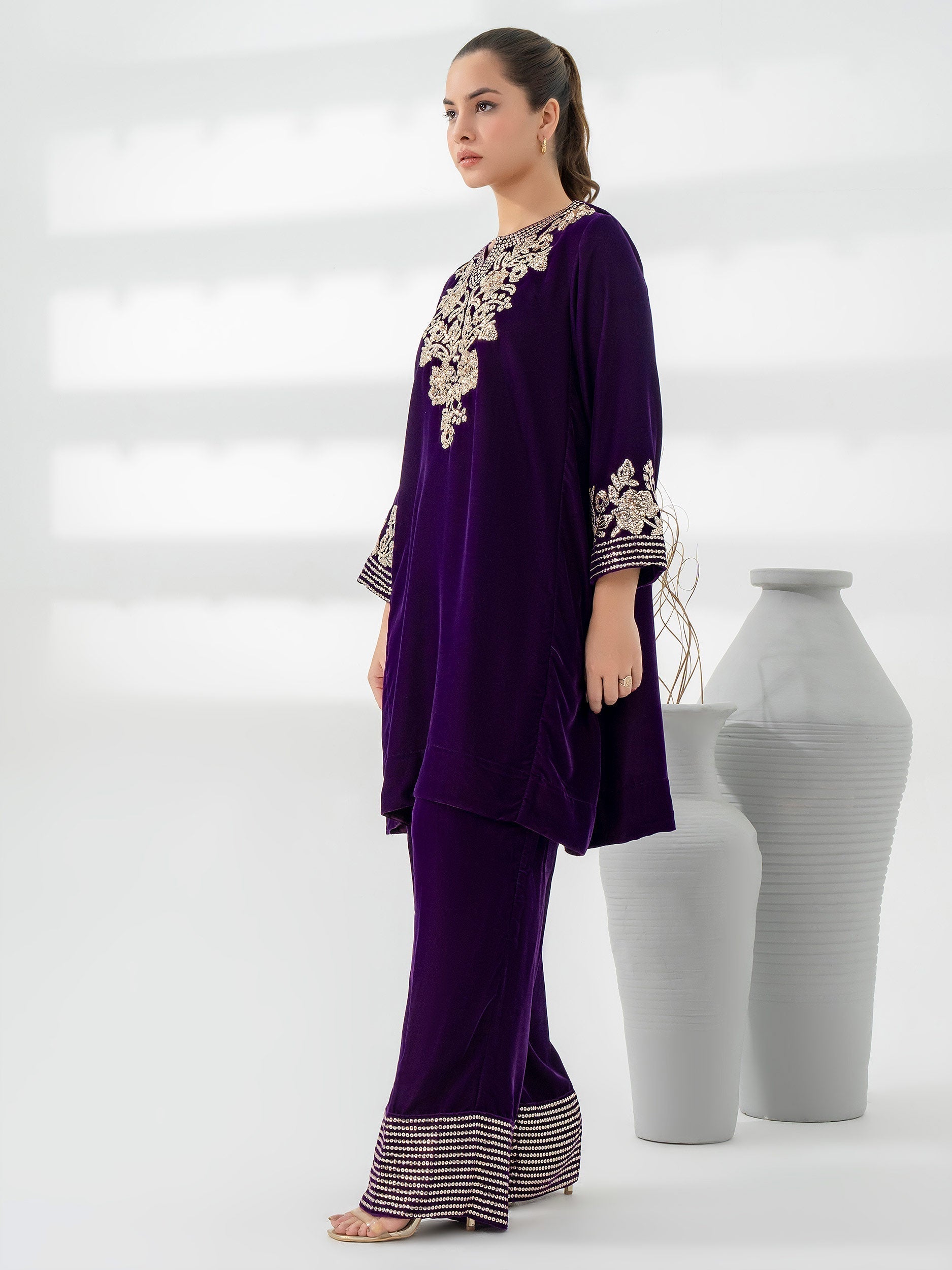 Lime Light | Velvet Pret | V-02 M Dark Purple Velvet