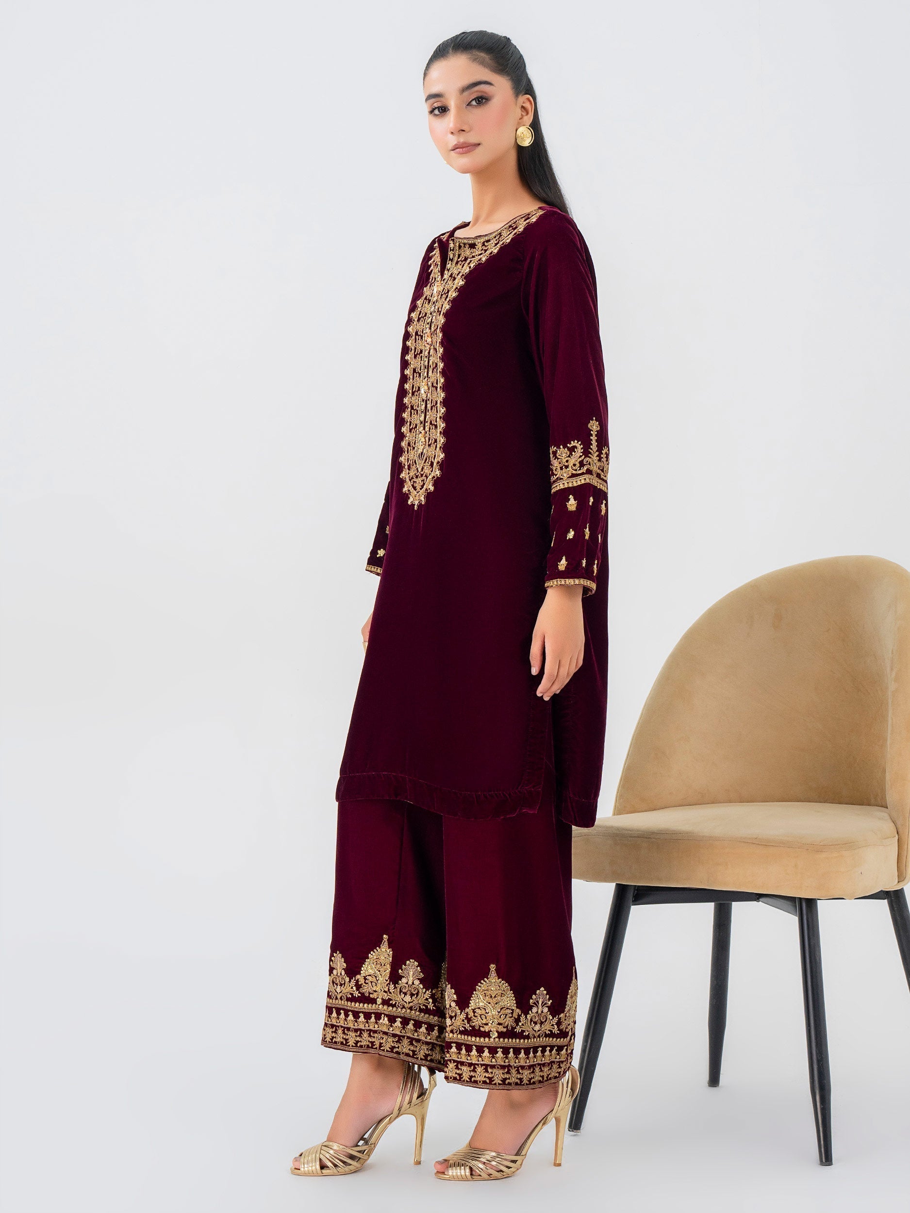 Lime Light | Velvet Pret | V-15 L Maroon Velvet
