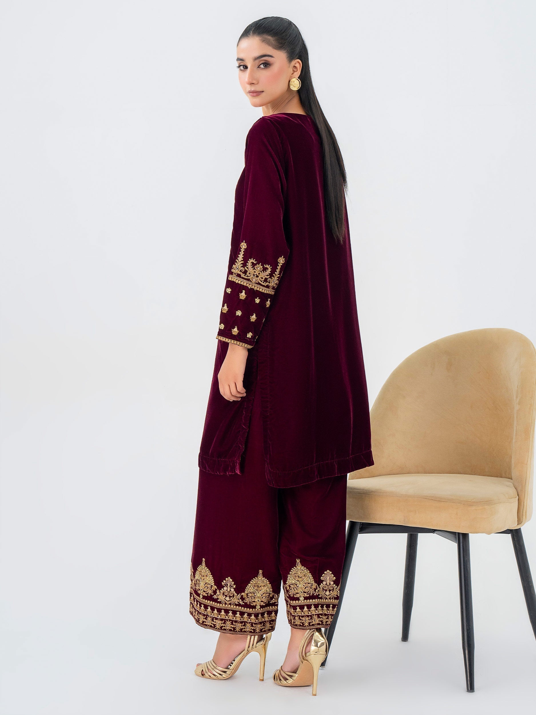 Lime Light | Velvet Pret | V-15 M Maroon Velvet