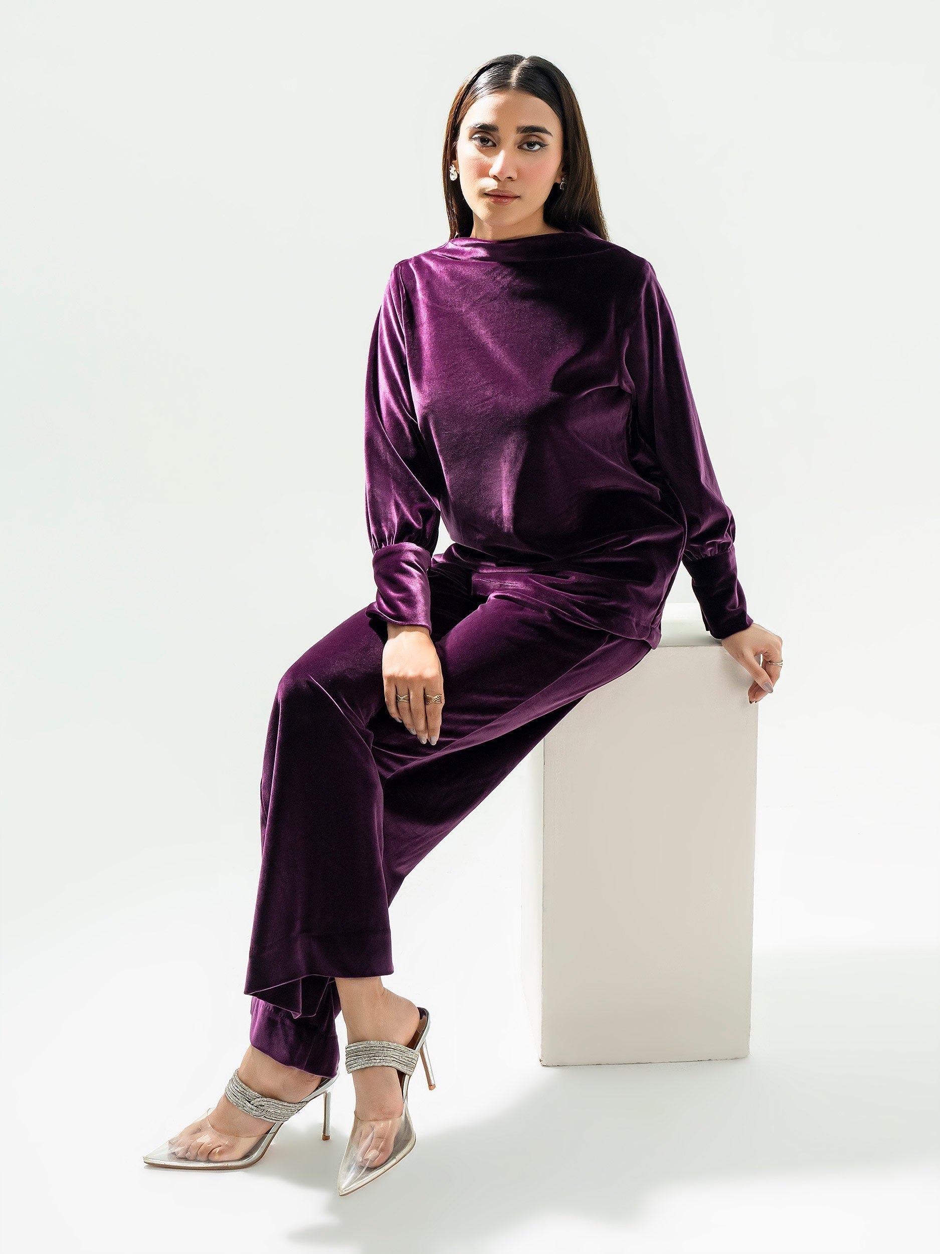 Lime Light | Velvet Pret | V-01