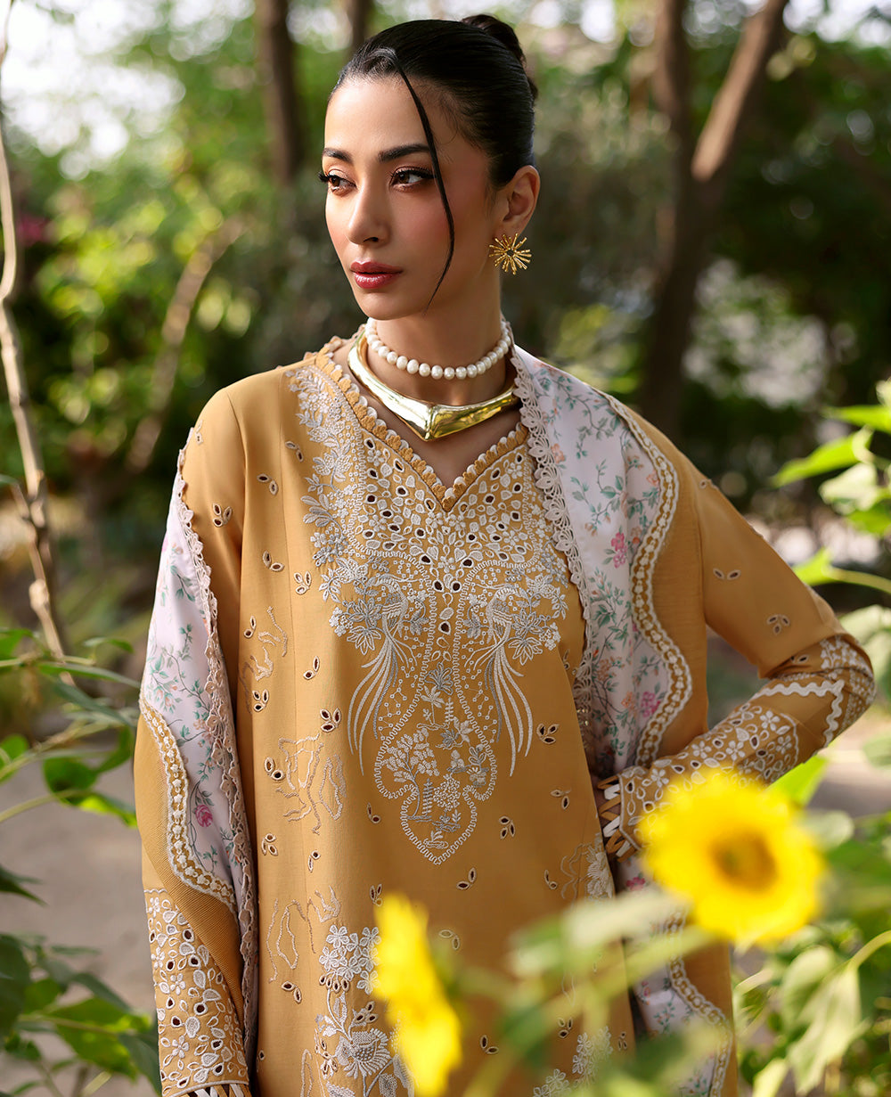 Republic Womenswear | Embroidered Pret | M-150 - Pakistani Designer Dress - by Republic Womenswear - Type : Ladies Clothes - 100% Original at Saira Sultan