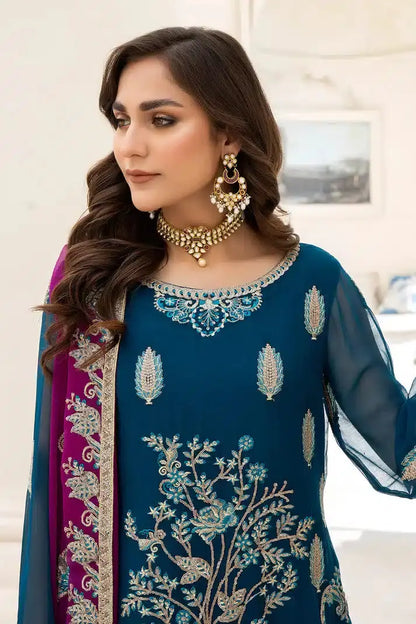 Imrozia Premium | Naqsh Formals 23 | M-52 Martha - Pakistani Designer Dress - by Imrozia Premium | Type: Formal - 100% Original at Saira Sultan