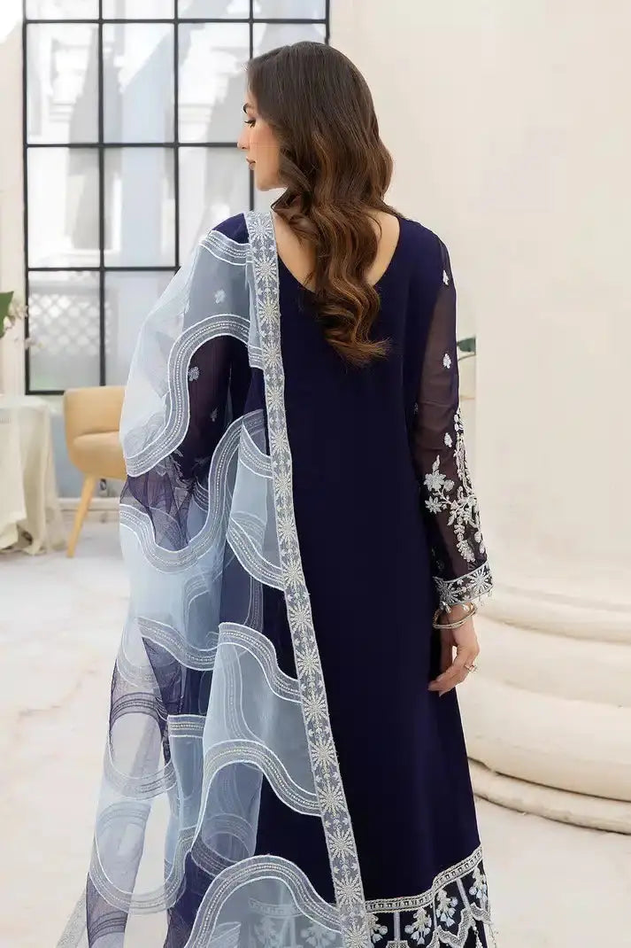 Imrozia Premium | Naqsh Formals 23 | M-54 Zoe - Pakistani Designer Dress - by Imrozia Premium | Type: Formal - 100% Original at Saira Sultan