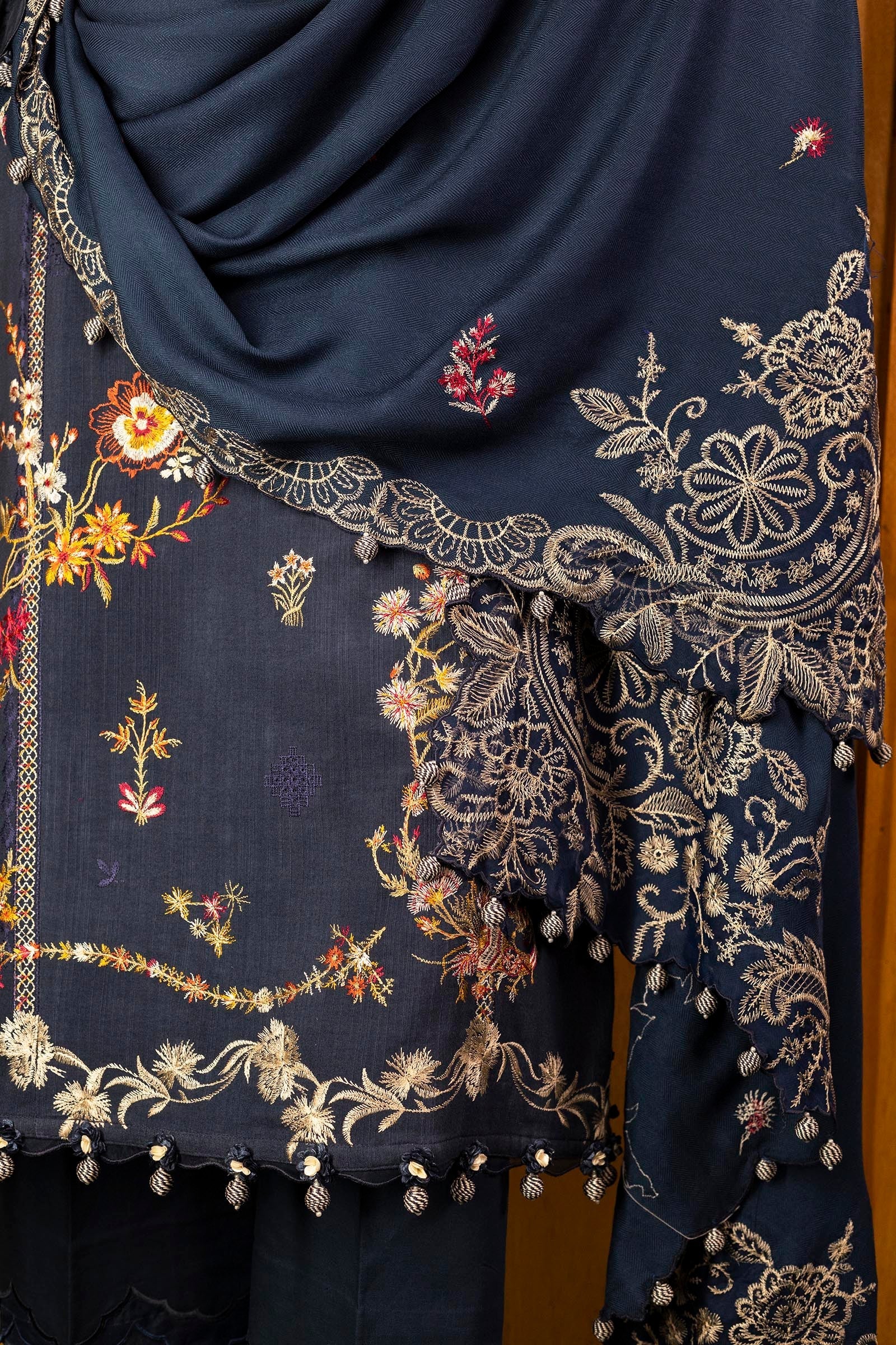 Sana Safinaz | Muzlin Winter 25 | M253-002B by Sana Safinaz - Designer Dress - Type : Ladies Clothes - Available at Saira Sultan - 100% Original 