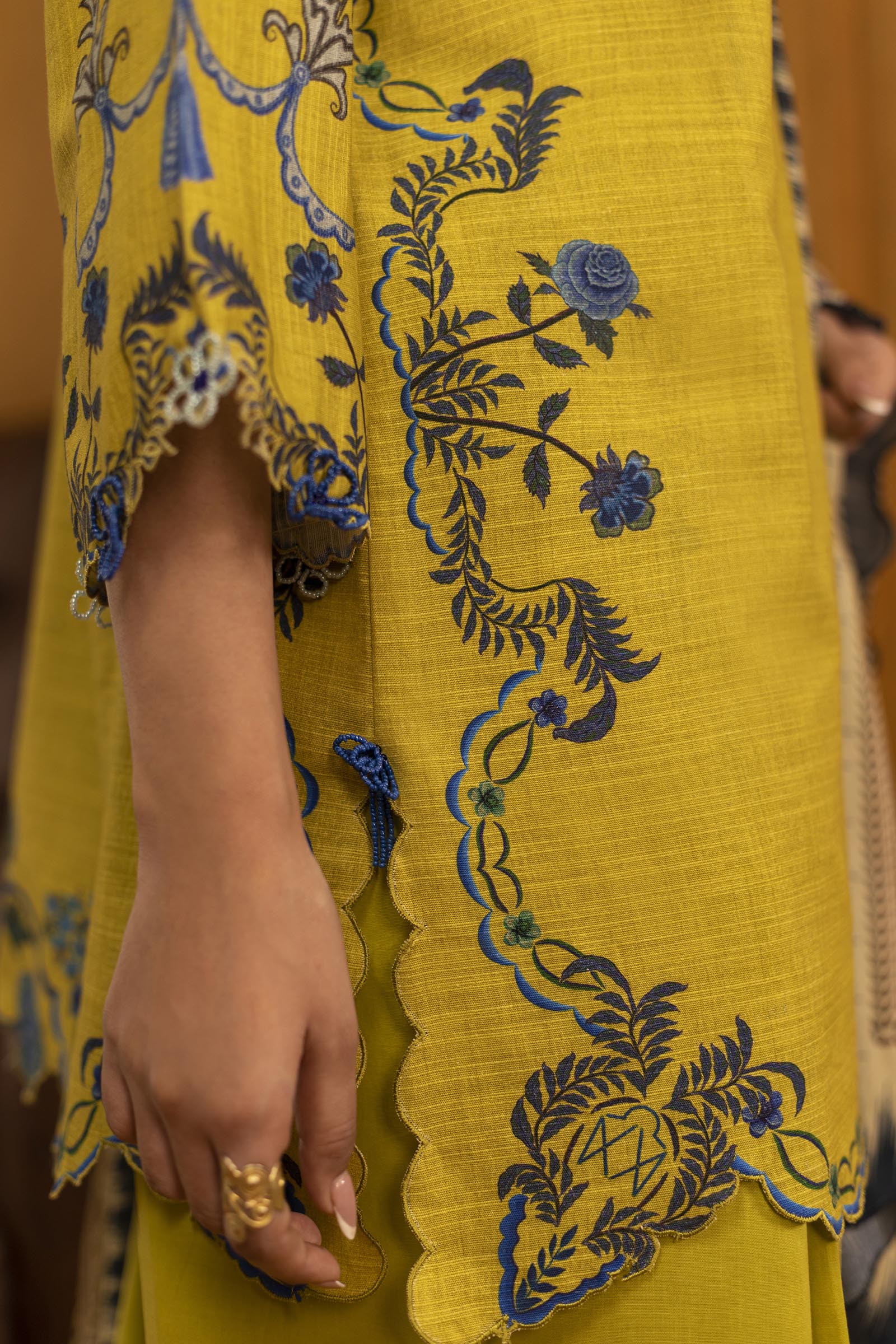 Sana Safinaz | Muzlin Winter 25 | M253-004A by Sana Safinaz - Designer Dress - Type : Ladies Clothes - Available at Saira Sultan - 100% Original 