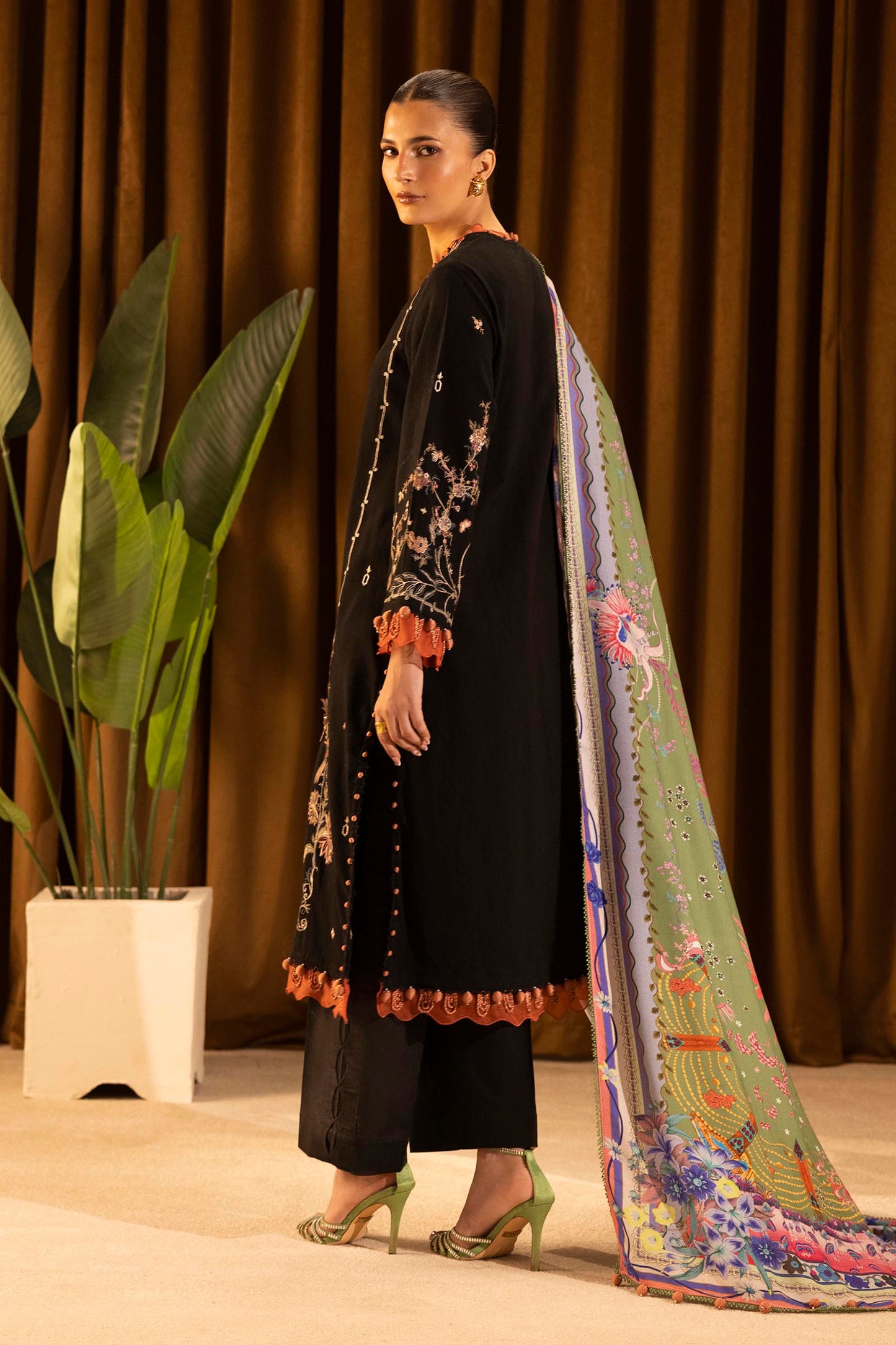 Sana Safinaz | Muzlin Winter 25 | M253-006A by Sana Safinaz - Designer Dress - Type : Ladies Clothes - Available at Saira Sultan - 100% Original 