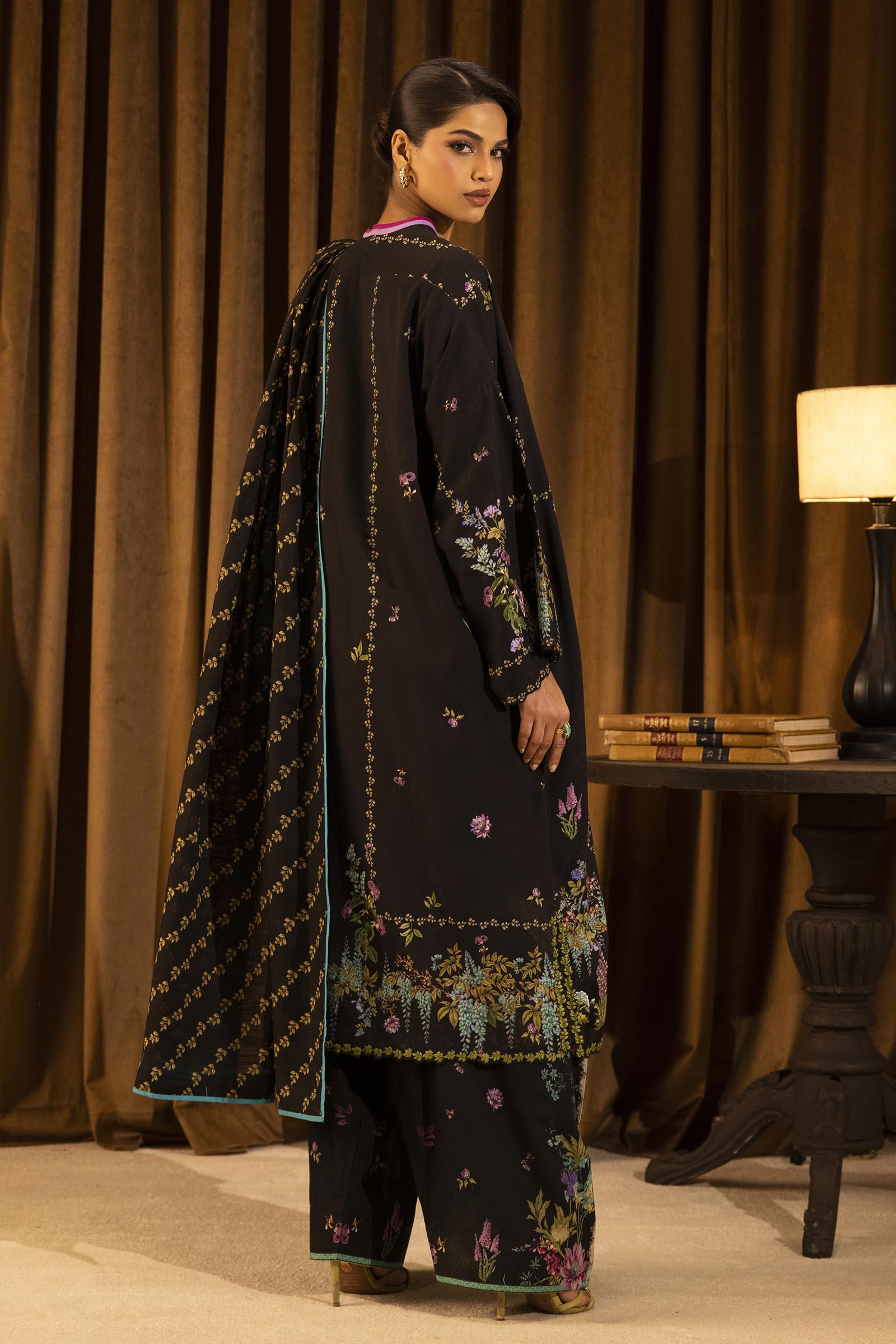 Sana Safinaz | Muzlin Winter 25 | 013B by Sana Safinaz - Designer Dress - Type : Ladies Clothes - Available at Saira Sultan - 100% Original 