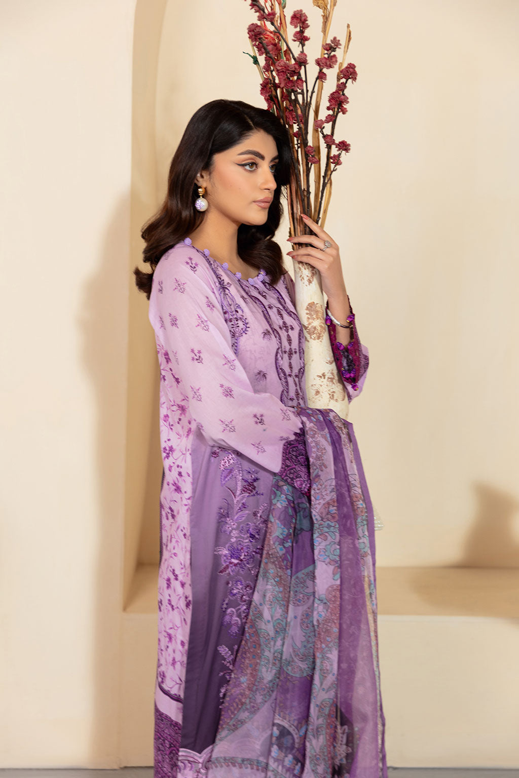 Ramsha | Mashaal Luxury Lawn | L-1304 XL Lilac Lawn