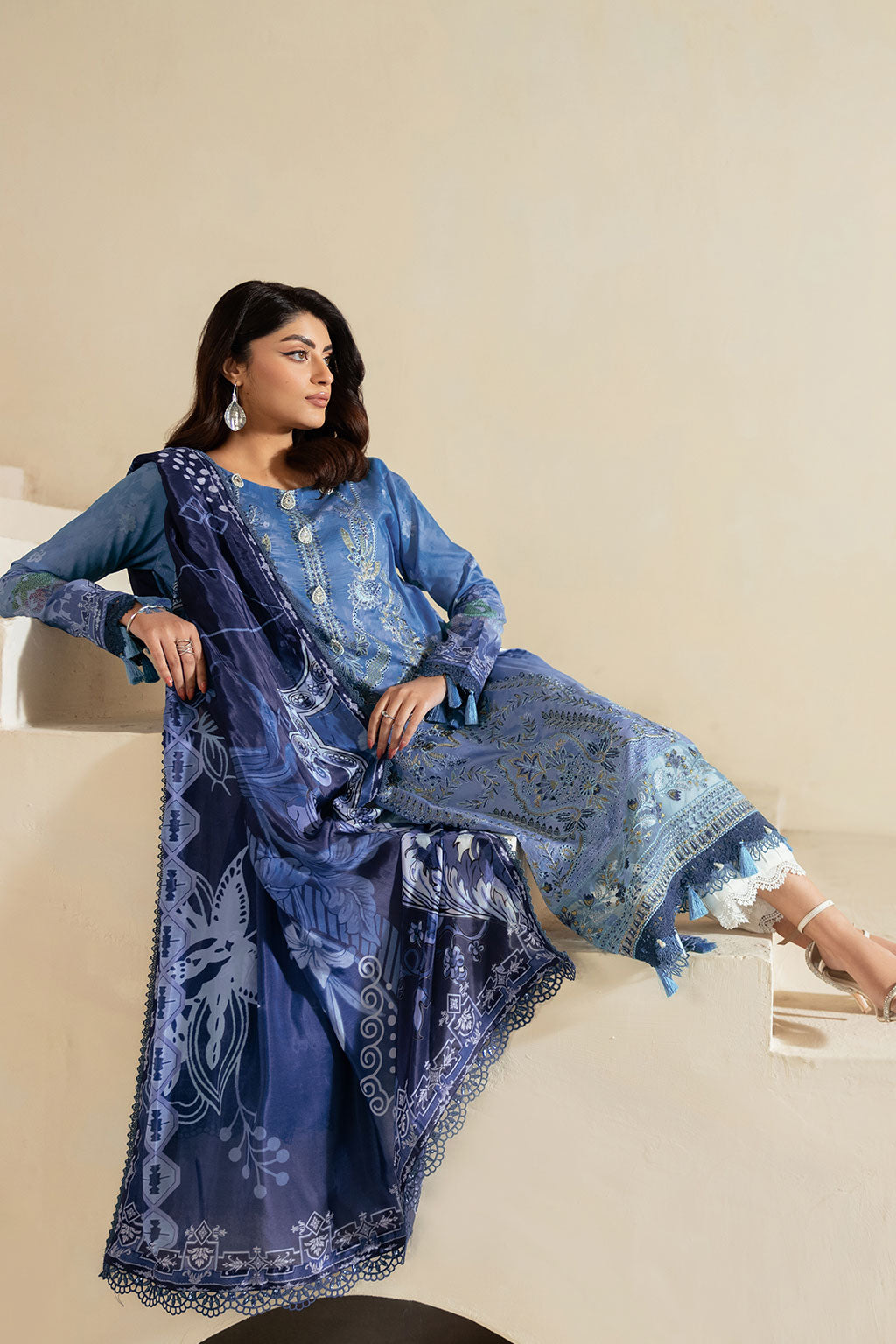 Ramsha | Mashaal Luxury Lawn | L-1302 M Persion Blue Lawn