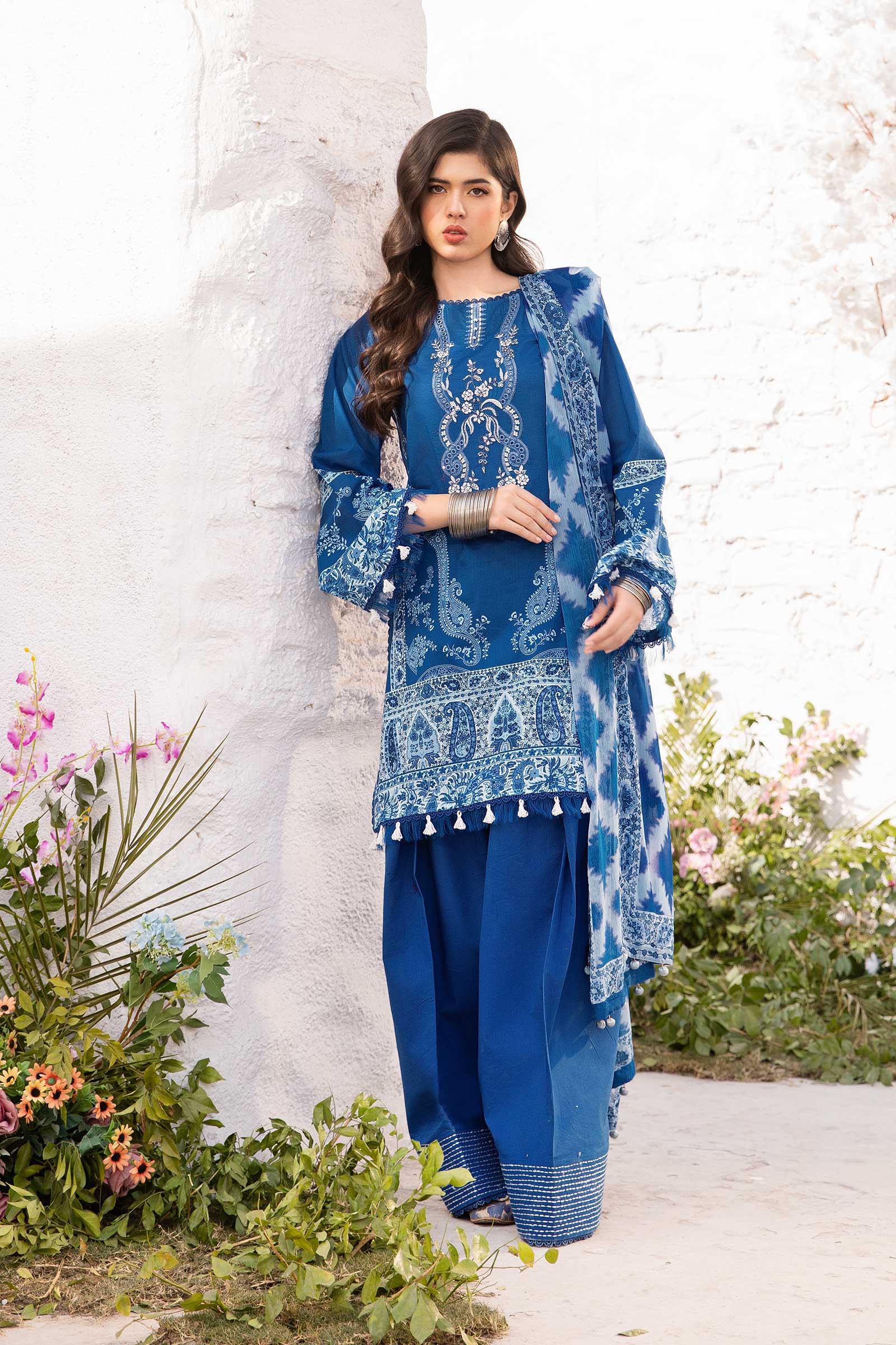 Maria B | M Basic Summer Lawn 25 | MB-CUS25-703B XL Blue Lawn