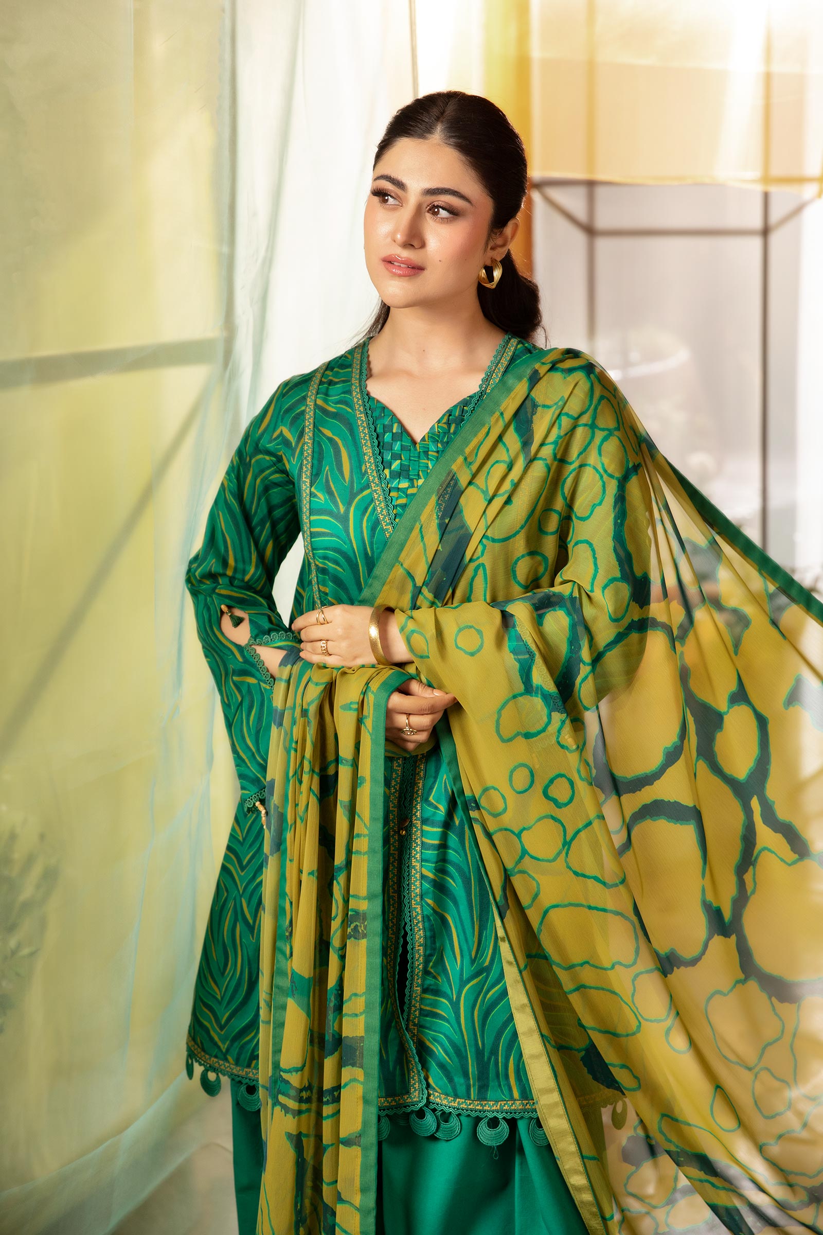 Maria B | M Basic Summer Lawn 25 | MB-CUS25-704A M Emerald Green Lawn