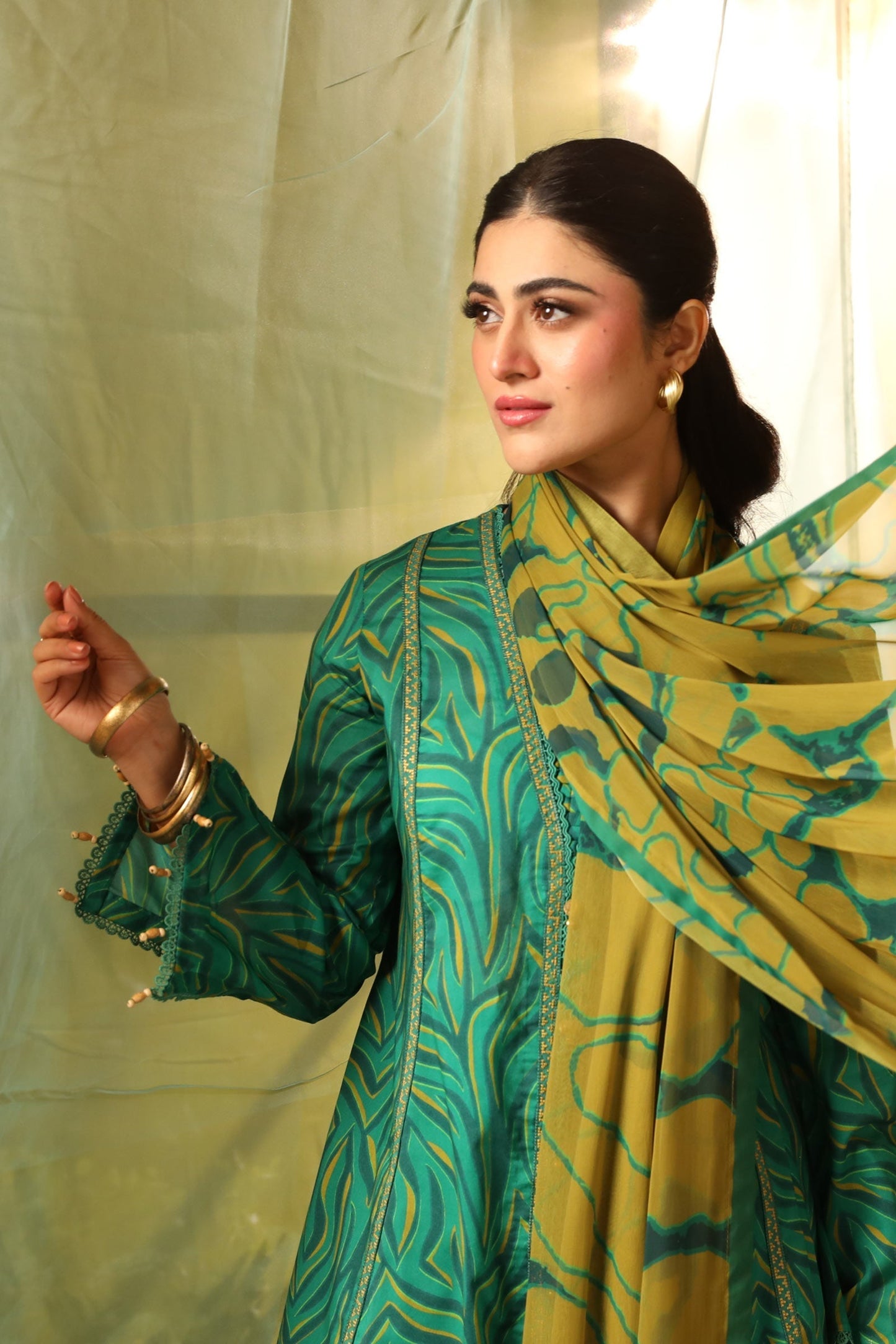 Maria B | M Basic Summer Lawn 25 | MB-CUS25-704A XL Emerald Green Lawn