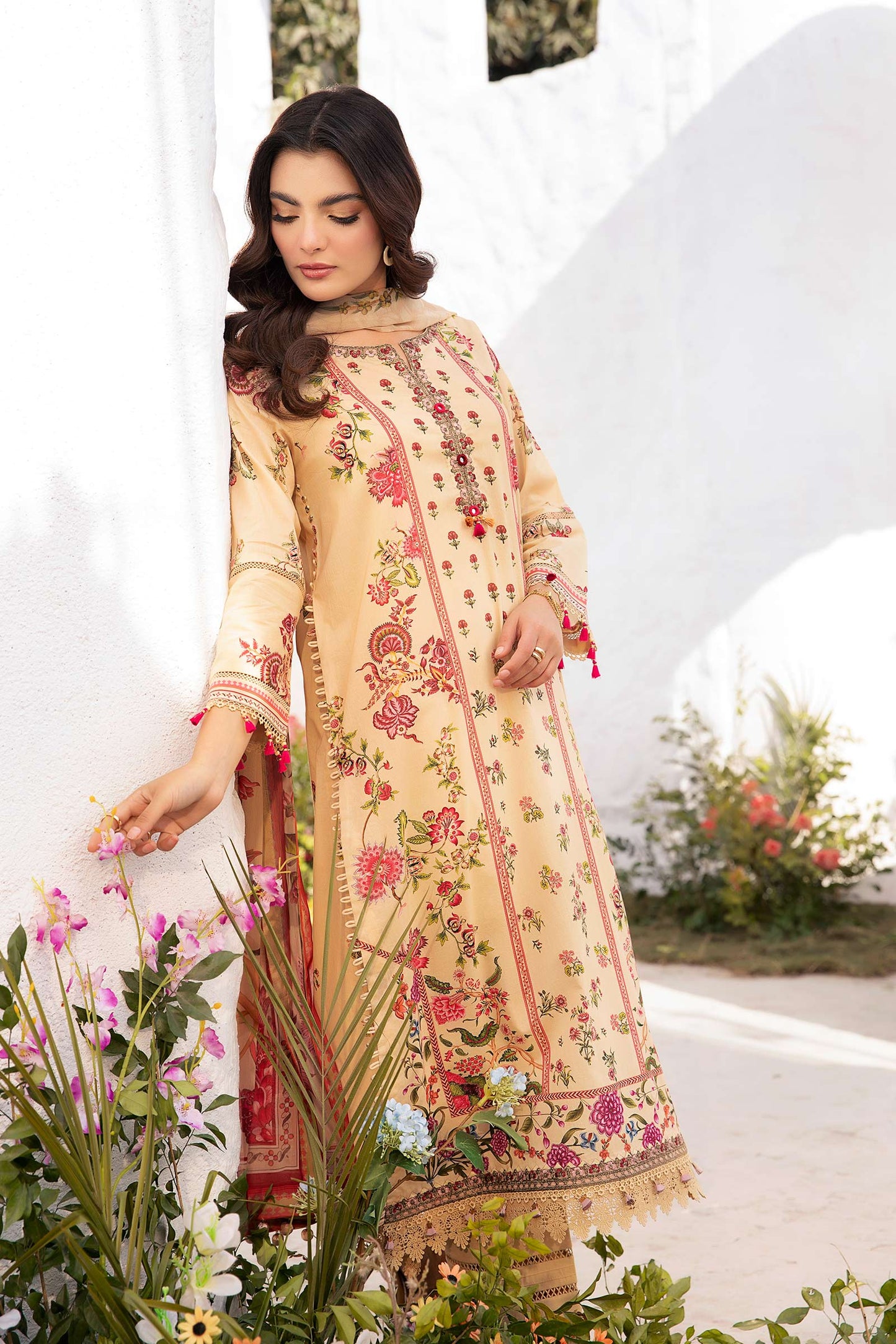 Maria B | M Basic Summer Lawn 25 | MB-CUS25-705A XL Dust Yellow Lawn