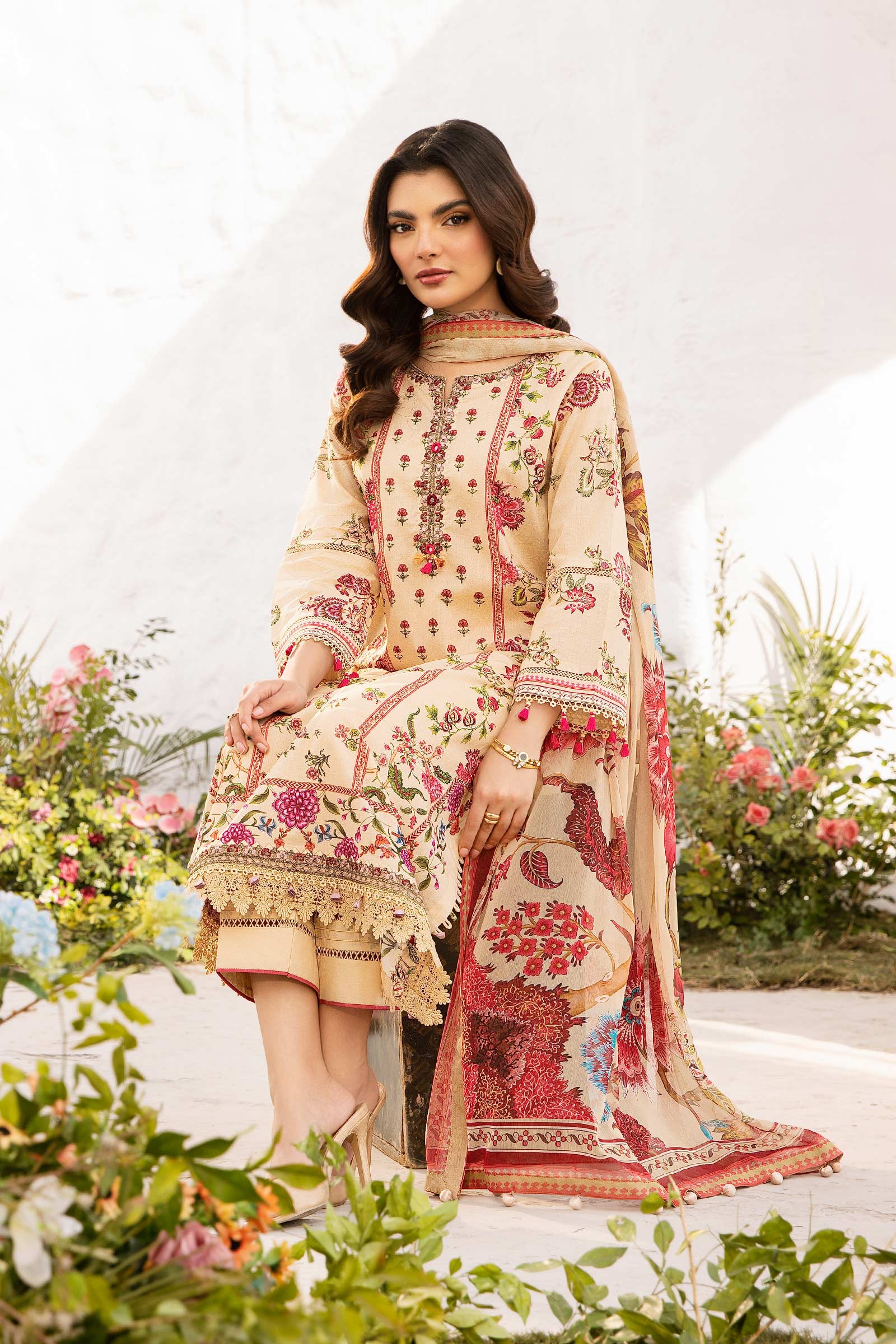 Maria B | M Basic Summer Lawn 25 | MB-CUS25-705A M Dust Yellow Lawn