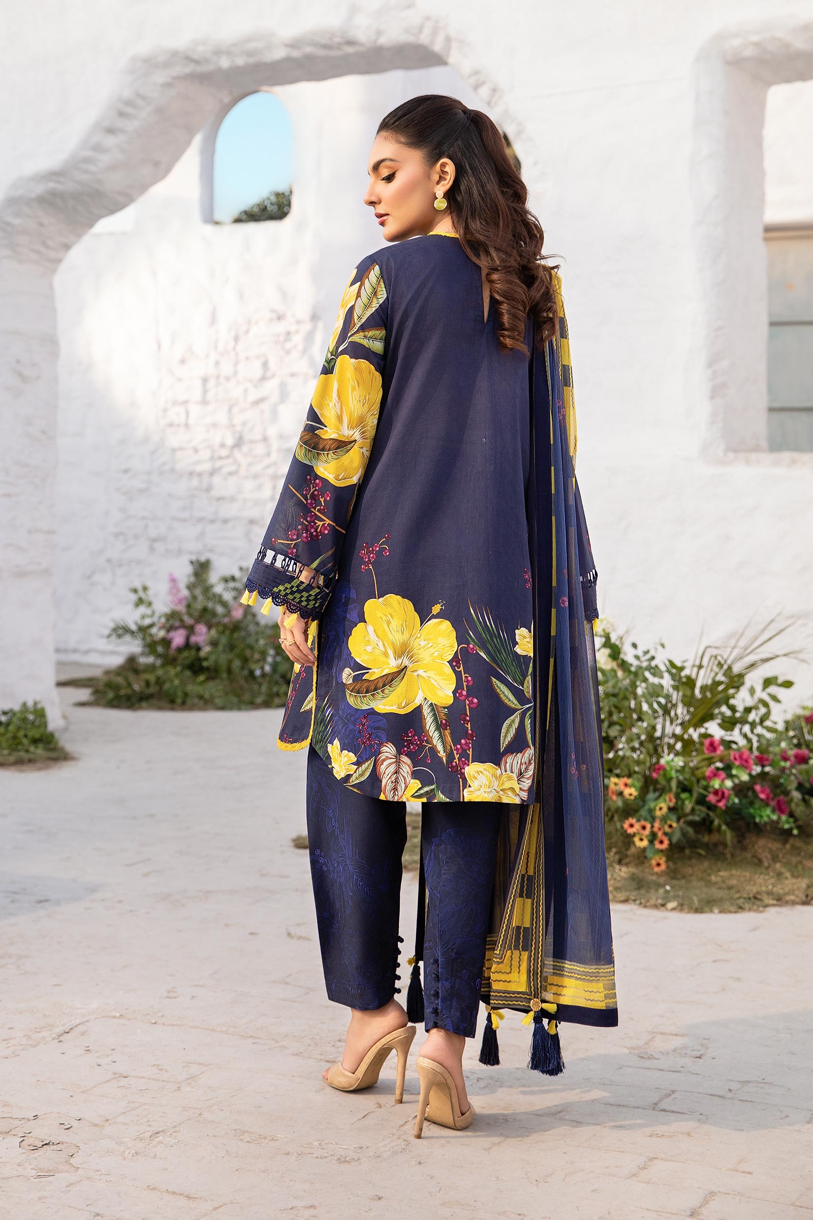 Maria B | M Basic Summer Lawn 25 | MB-CUS25-710B S Dark Blue Lawn
