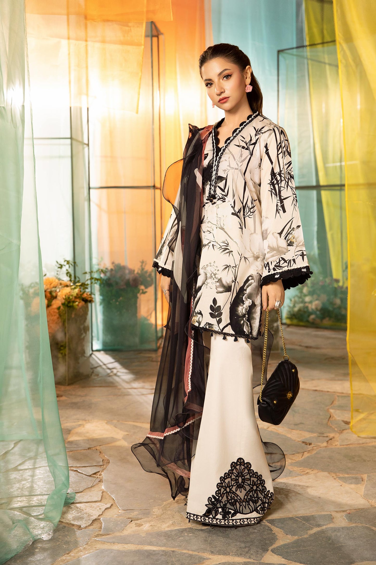 Maria B | M Basic Summer Lawn 25 | MB-CUS25-713B XS Off White Slub Lawn