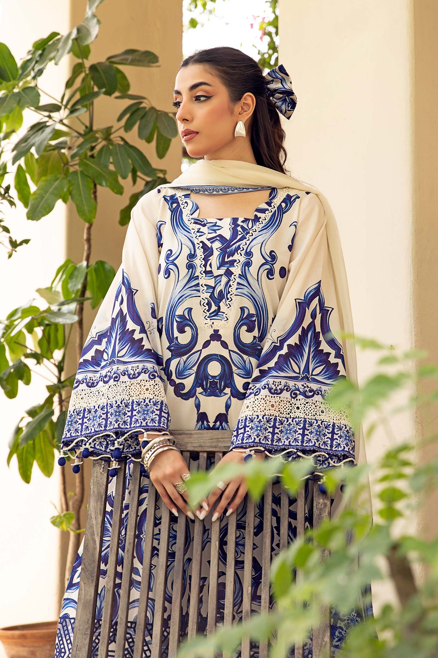 Maria B | Eid Basic Lawn | MB-CUS25-904A S Off White Lawn