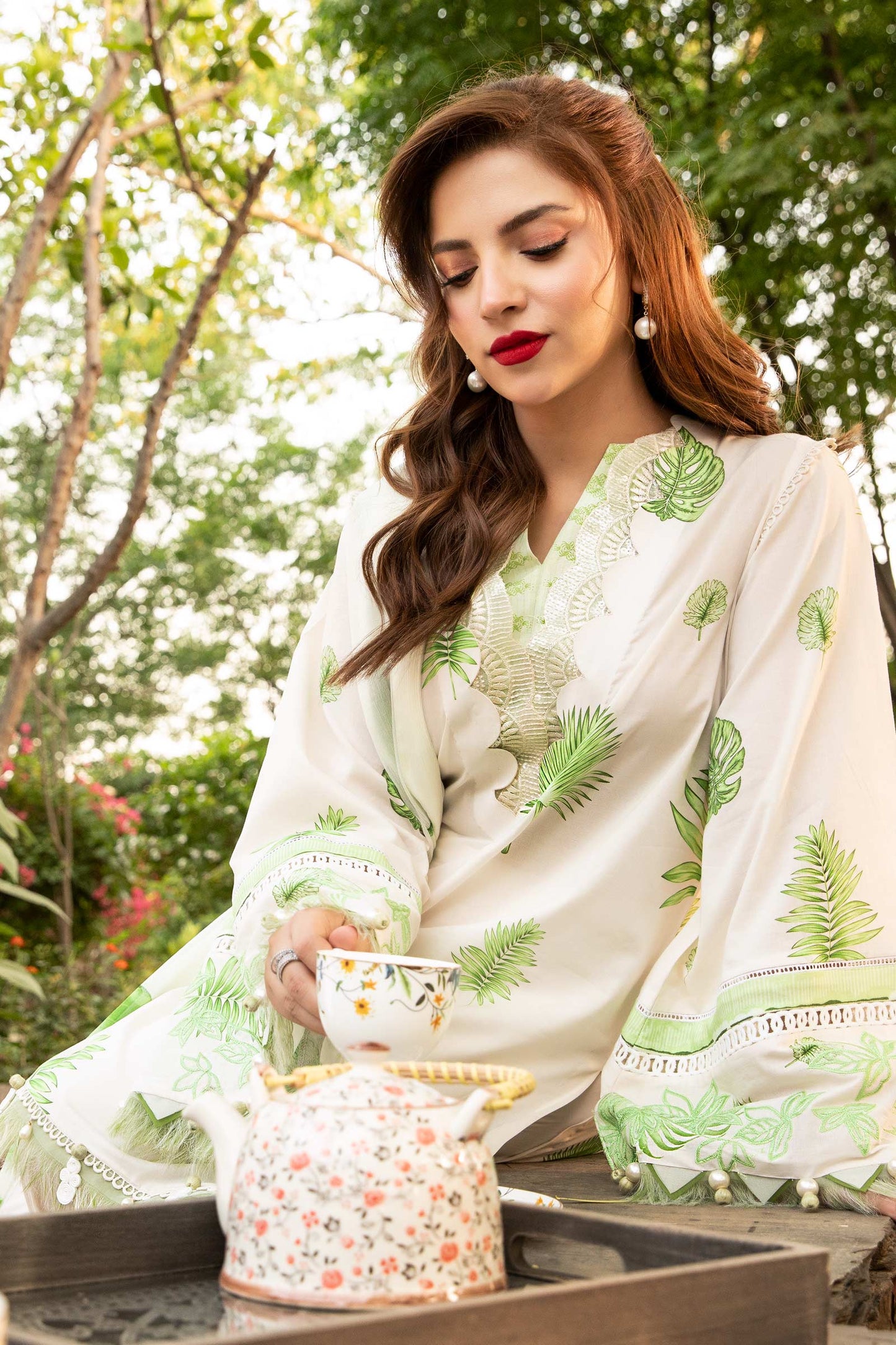 Maria B | Eid Basic Lawn | MB-CUS25-906B XL White Lawn