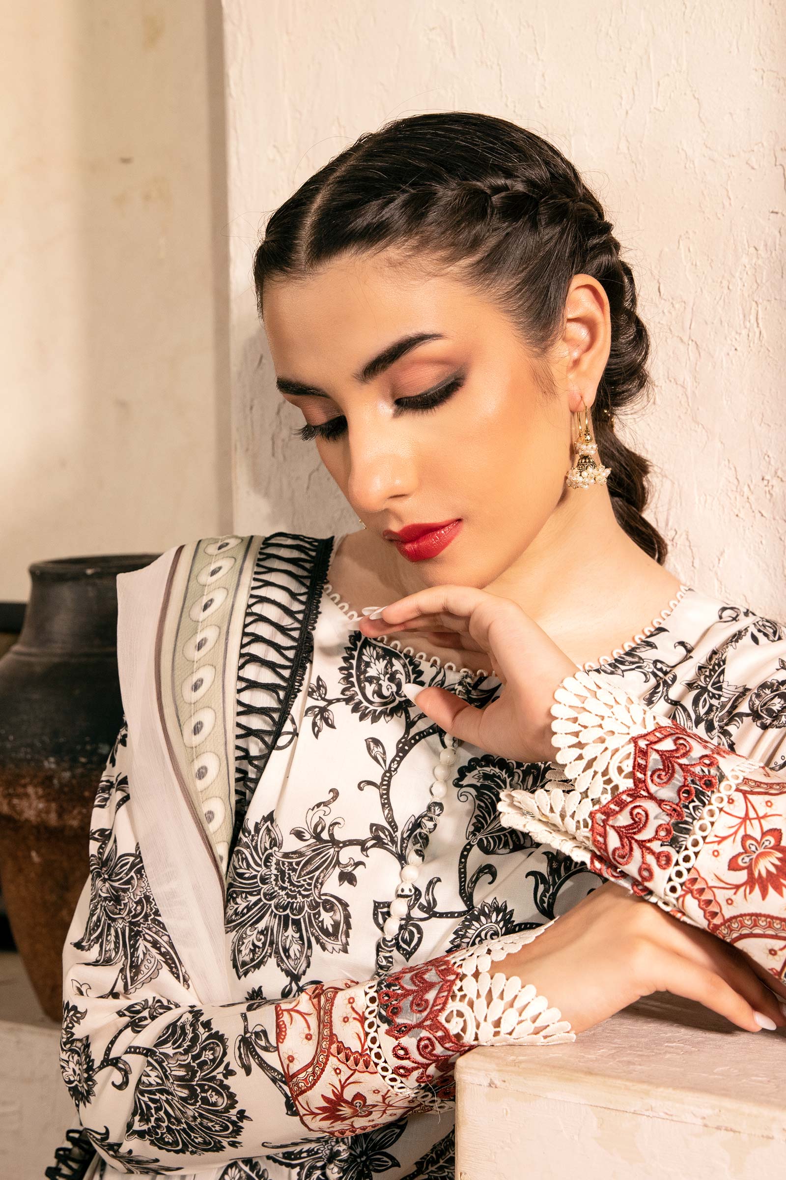 Maria B | Eid Basic Lawn | MB-CUS25-909A M Off White Lawn