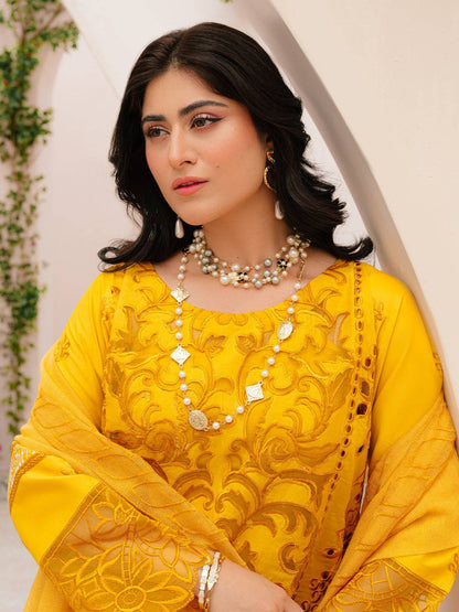 Mahnur | Allenura Luxury Lawn 24 | MERIDIAN - Pakistani Designer Dress - by Mahnur | Type: Luxury - 100% Original at Saira Sultan