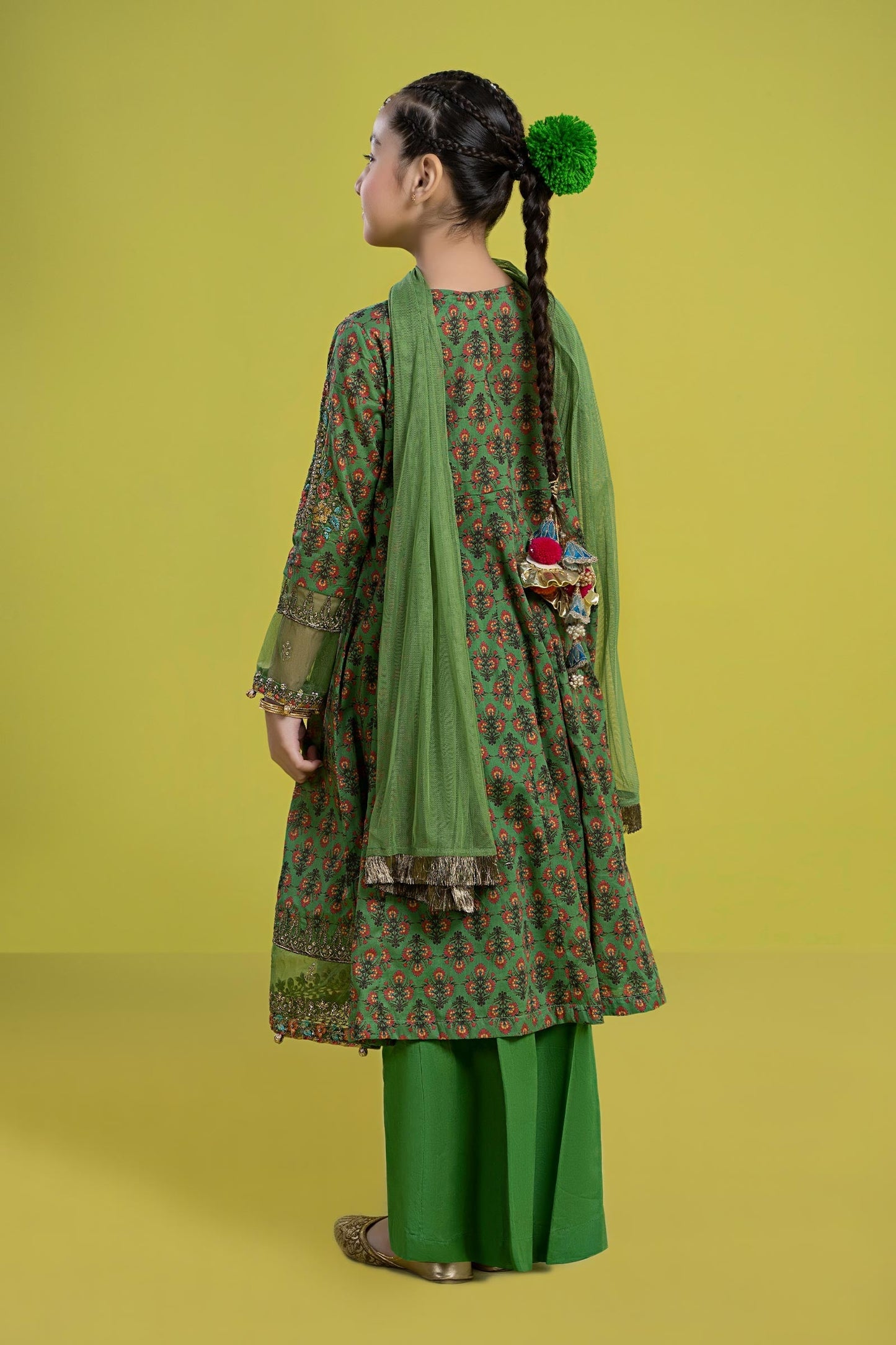 Maria B | 3 Piece Embroidered Lawn Suit | MKD-EF24-36 12-Oct Green
