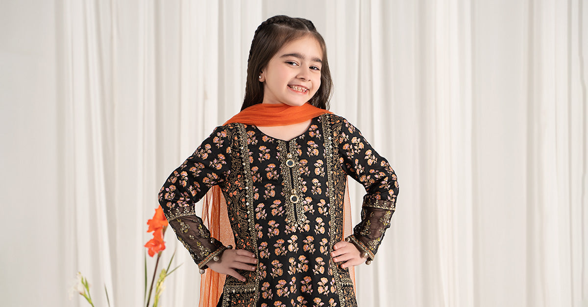Maria B | 3 Piece Embroidered Lawn Suit | MKD-EF25-23 14-Dec Black