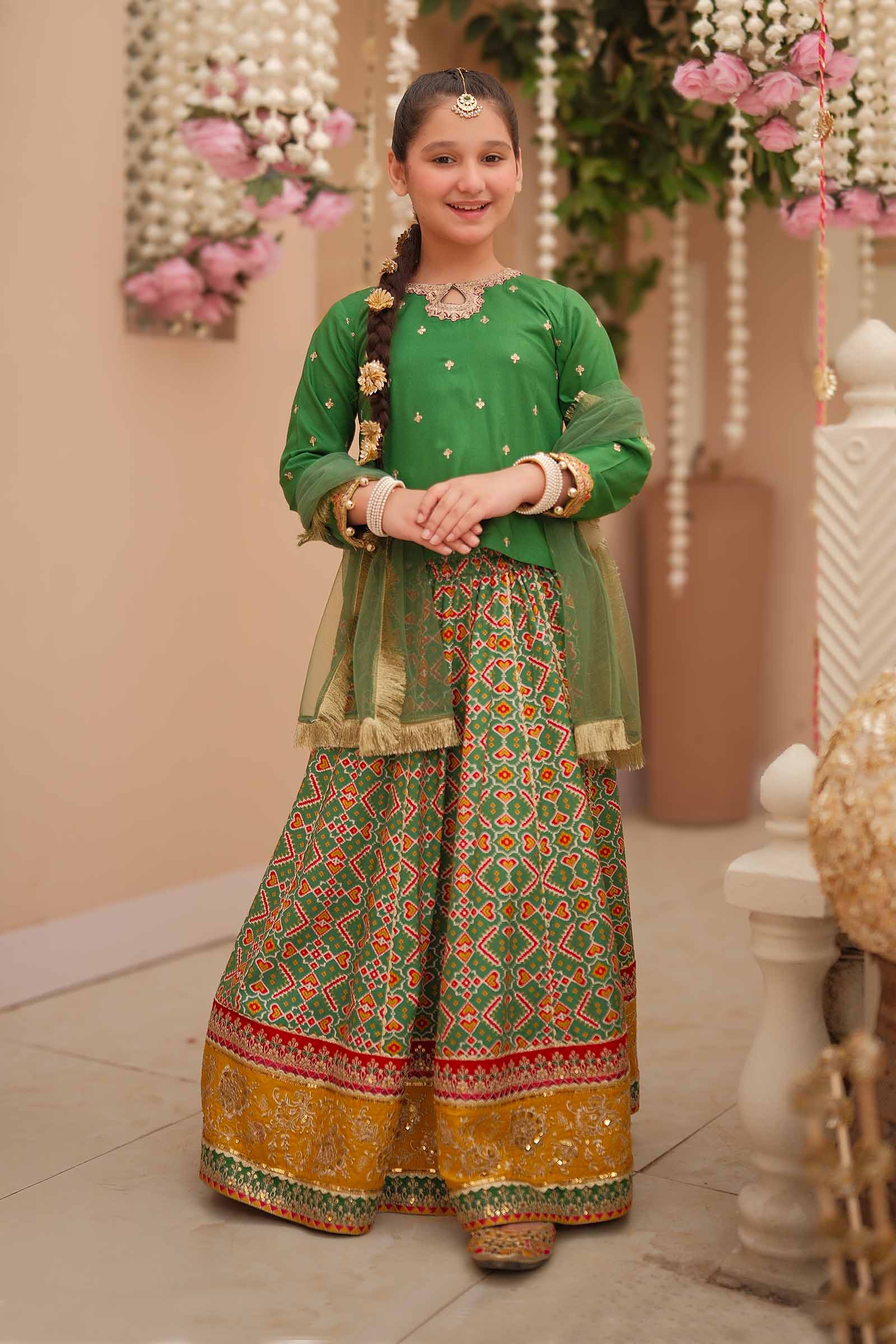 Maria B | 3 Piece Embroidered Linen Suit | MKD-W24-04 4-Feb Green
