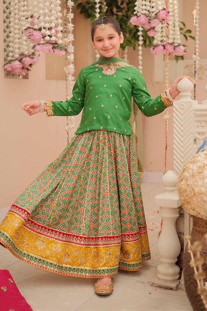 Maria B | 3 Piece Embroidered Linen Suit | MKD-W24-04 6-Apr Green
