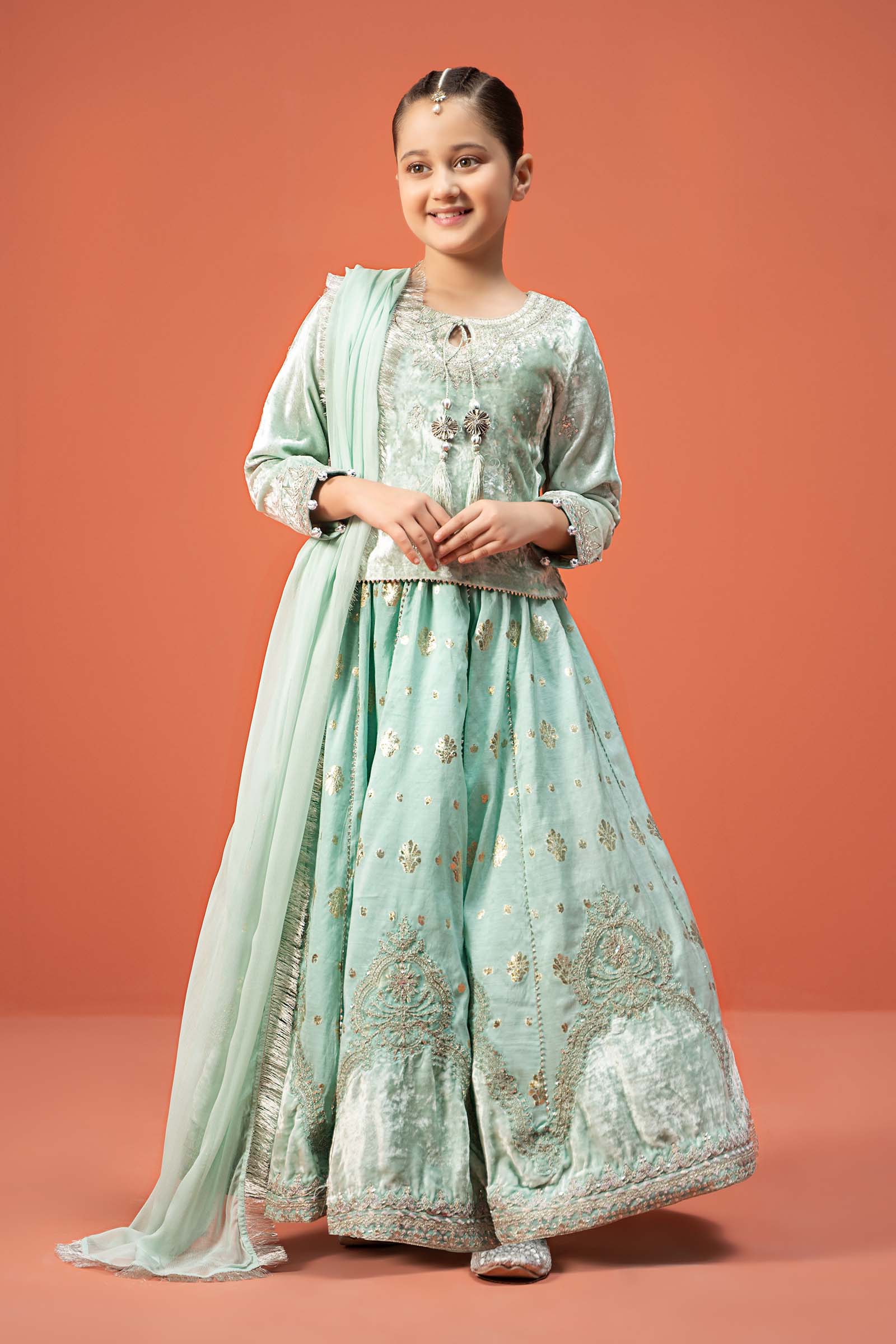 Maria B | 3 Piece Embroidered Velvet Suit | MKS-W24-14 4-Feb Ferozi