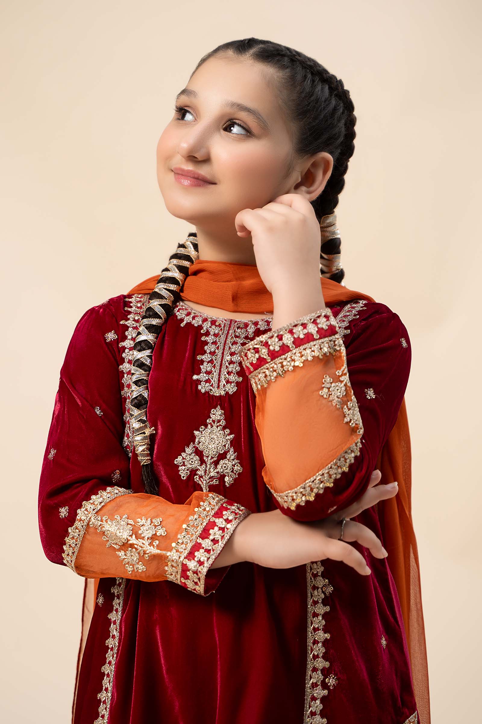 Maria B | 3 Piece Embroidered Velvet Suit | MKS-W24-16 6-Apr Pink