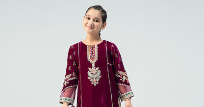 Maria B | 3 Piece Embroidered Velvet Suit | MKS-W24-32 14-Dec Purple