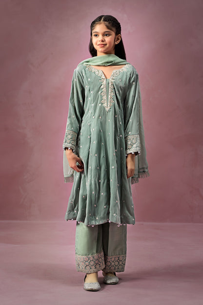 Maria B | 3 Piece Embroidered Velvet Suit | MKS-W24-38 4-Feb Green