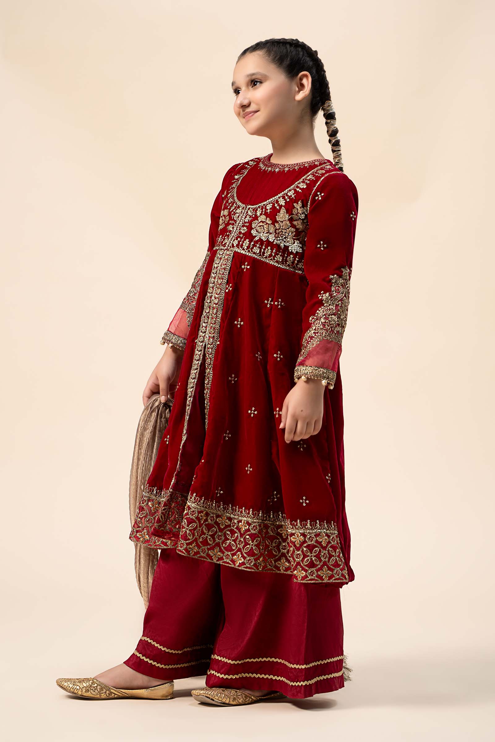Maria B | 3 Piece Embroidered Velvet Suit | MKS-W24-40 8-Jun Pink